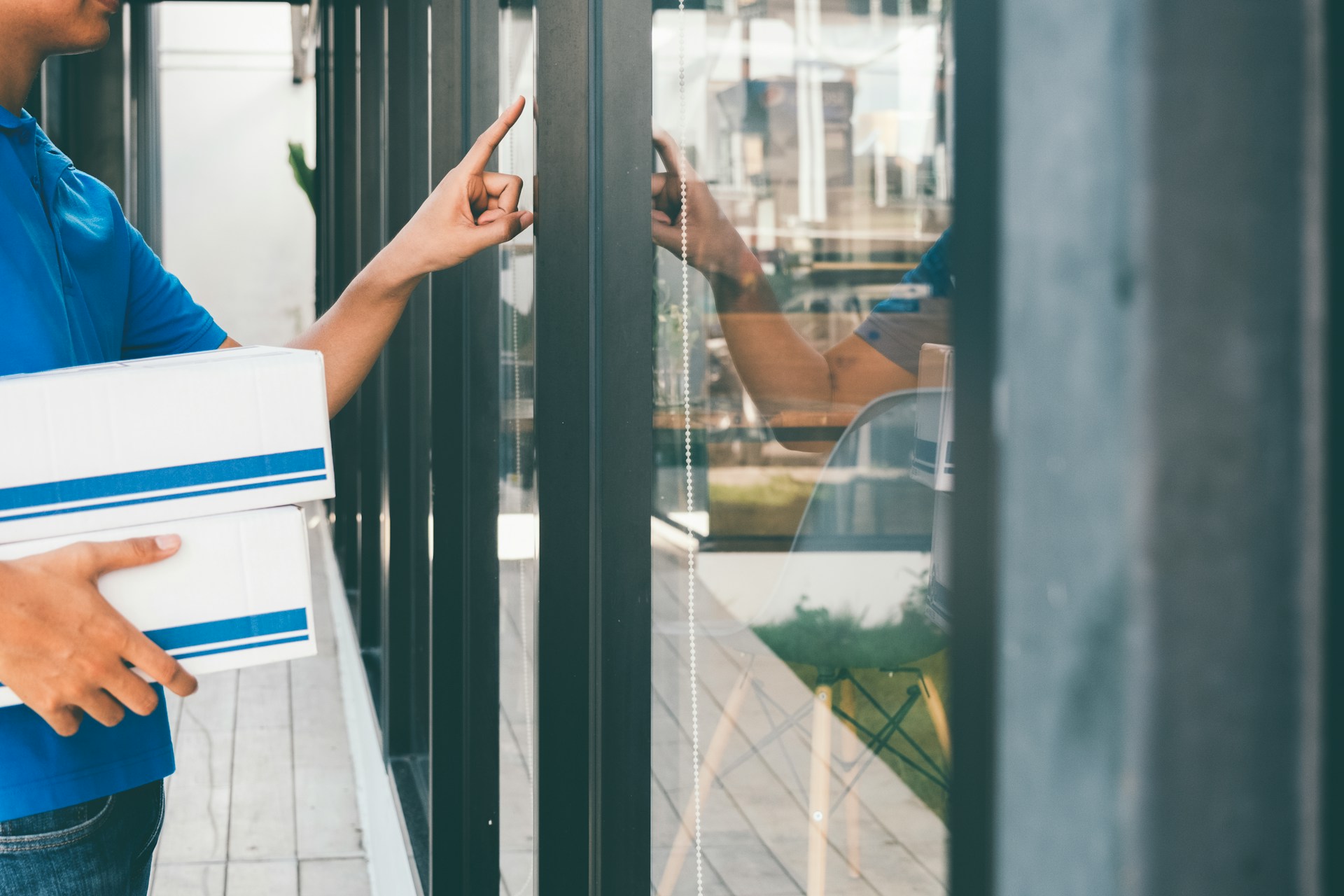 How Does Every Door Direct Mail Work? A Clear Guide to Targeted Marketing